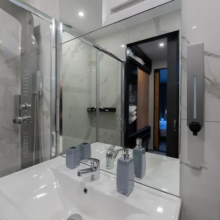 别墅 Omega Lévktron