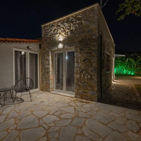 Villa Omega Levktron