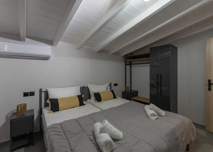 Omega Villa Lévktron
